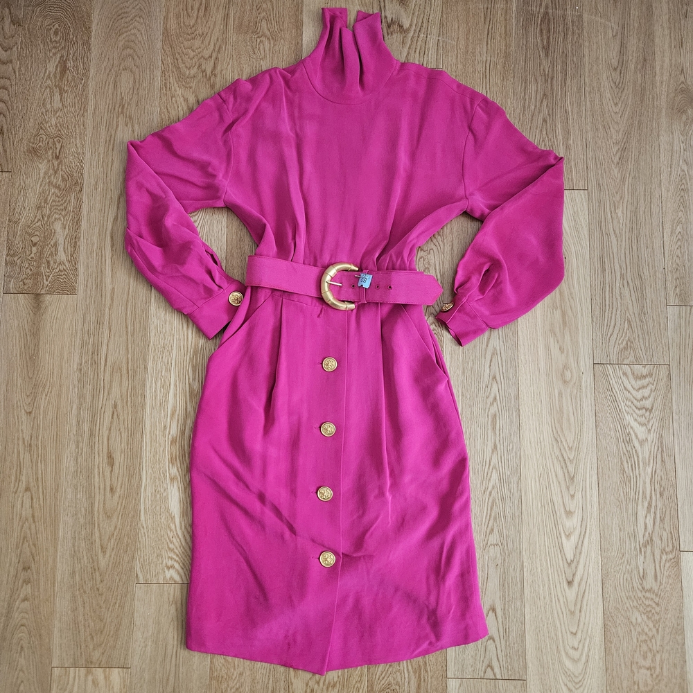 Dana Buchman Spring Hot Pink Belted Silk Dress, Gold Buttons, and Belt Size 6